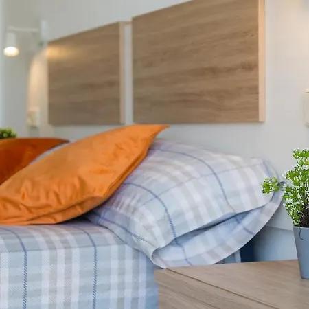 Apartment Relaxing In - Available For Long *