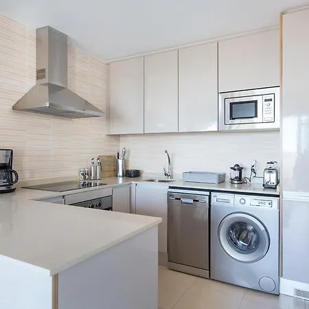Relaxing In - Available For Long Apartment *